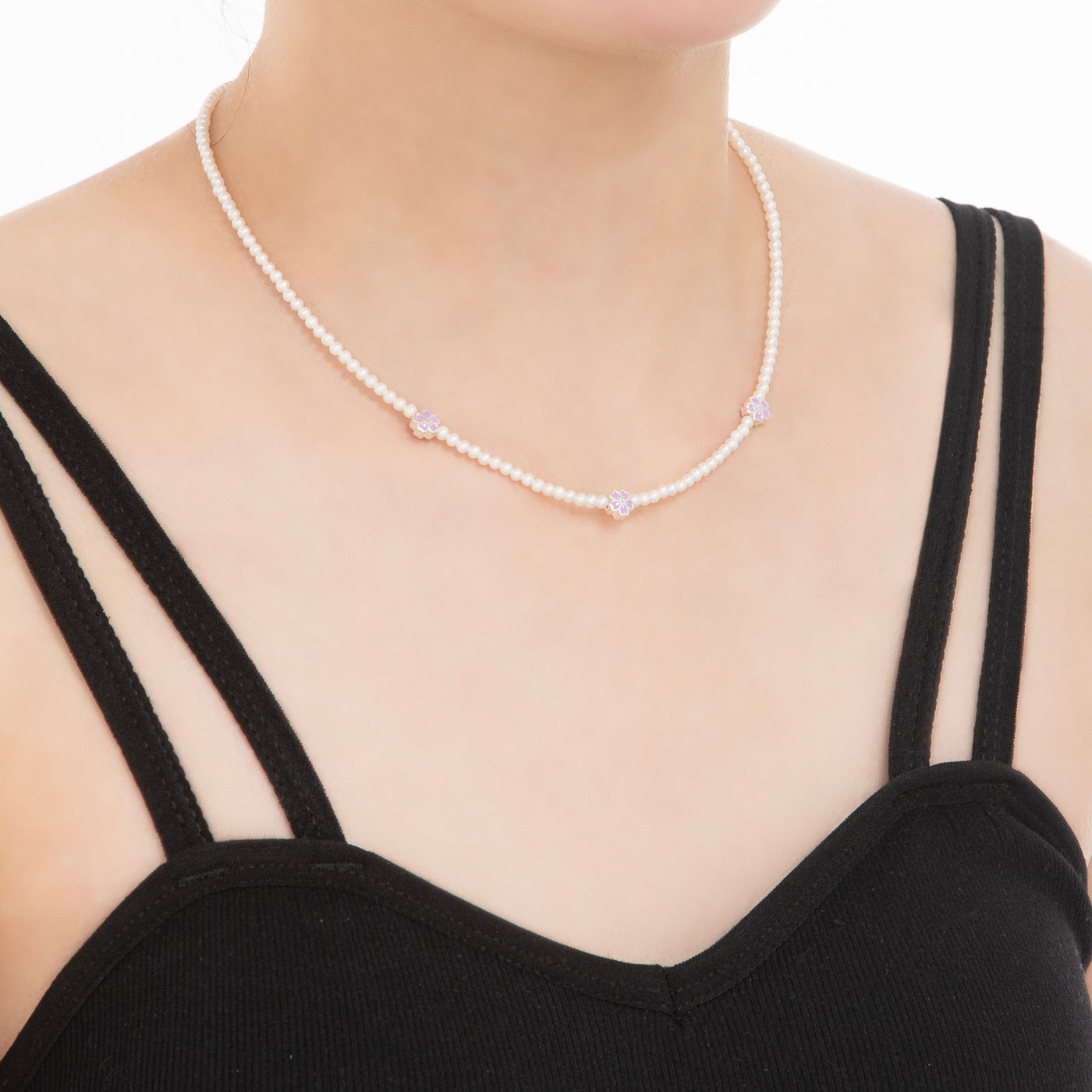 BLISS PEARL NECKLACE