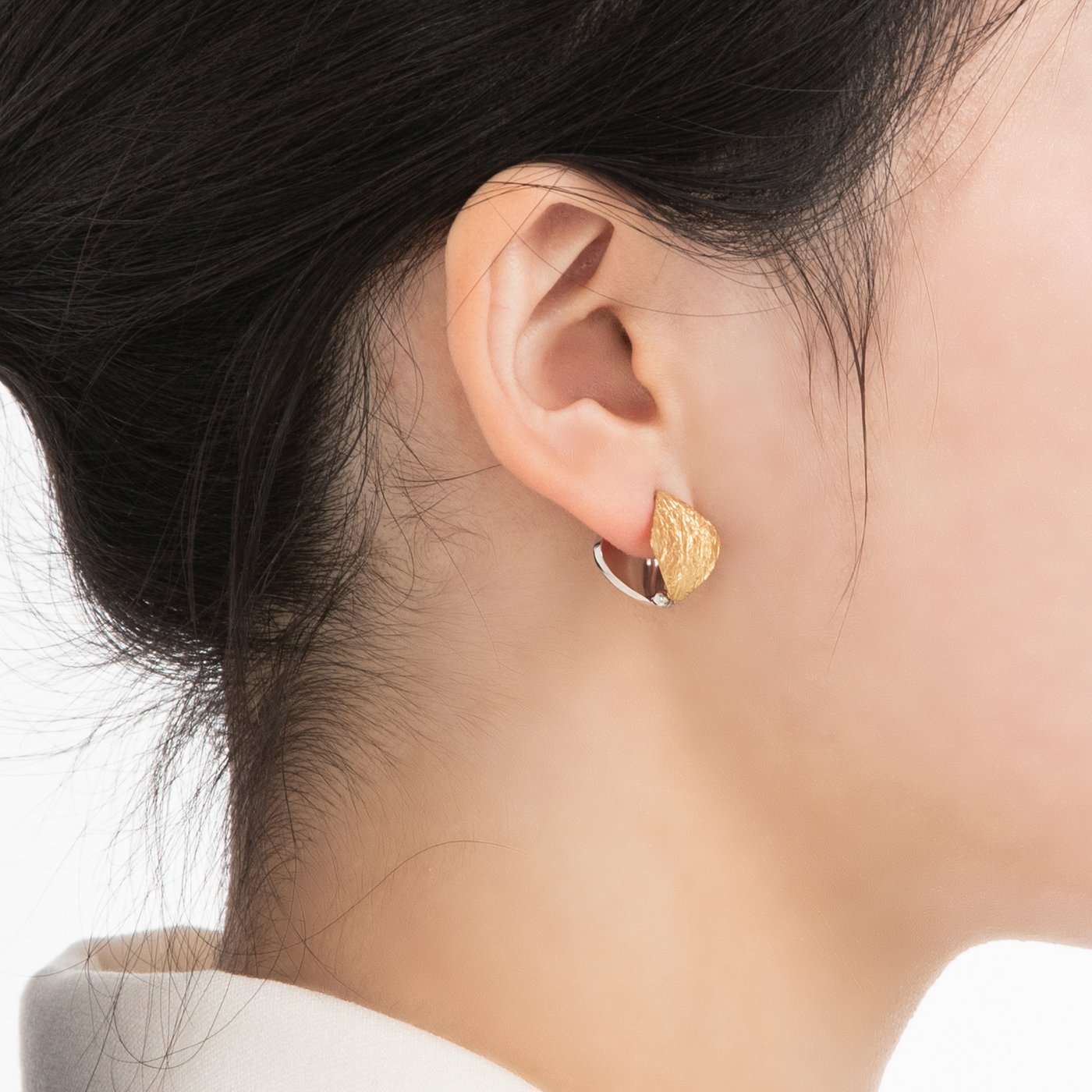 Lily Ear Clip