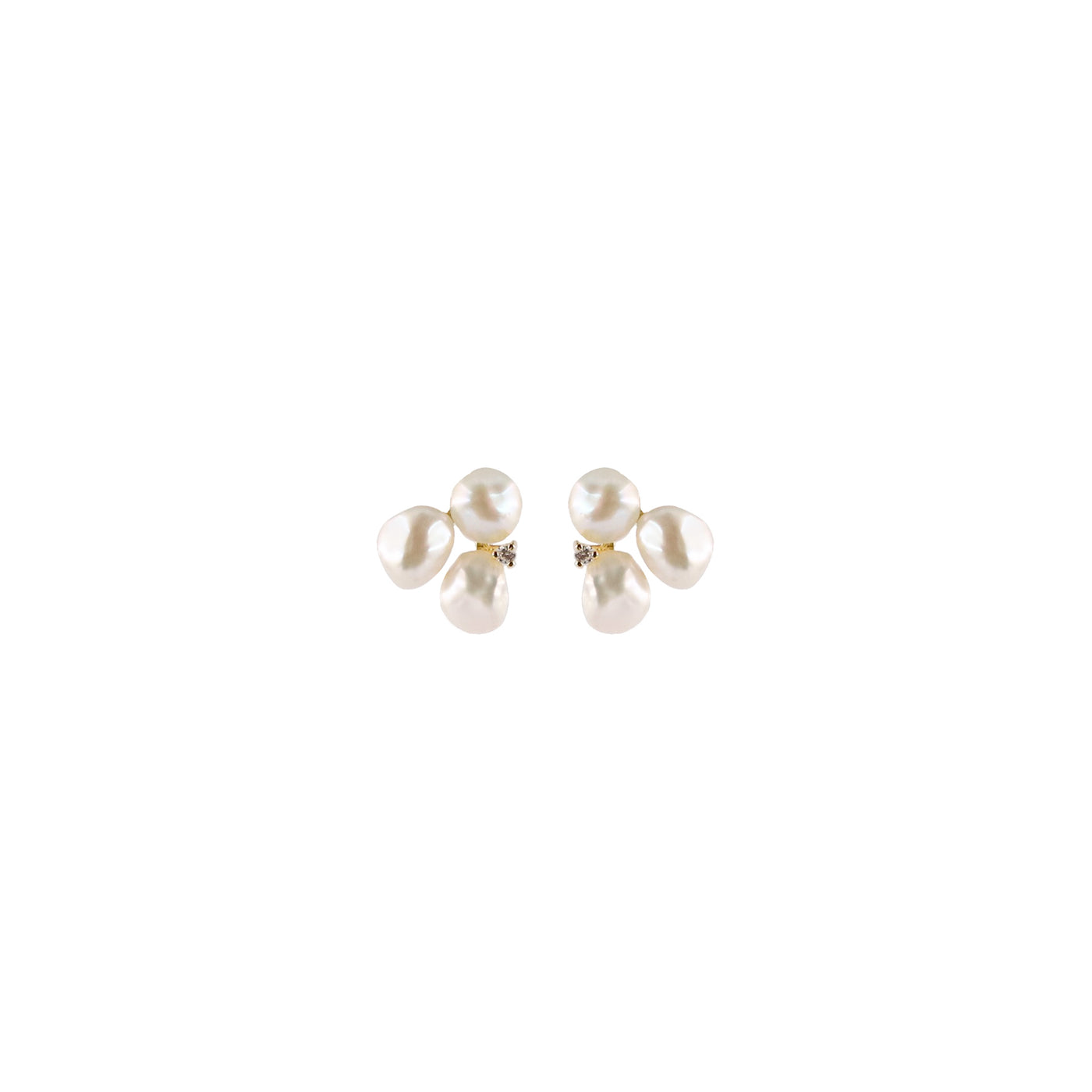 Gardenia Pearl Earring